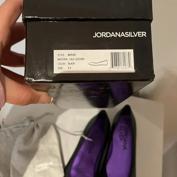 NWOT Jordana Silver Ballet Flats - size 6.5 - Picture 11 of 11